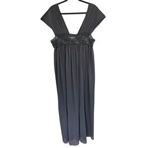 Annique by Rosa Puleo Szule Vintage Lace Pleated Maxi Nightgown • Black • L